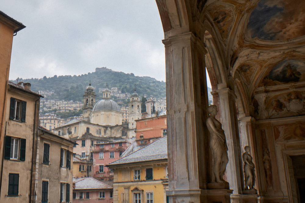Frescoed salon with sculptures in a Genoa rollo palace